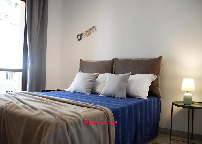 Station 招待所 巴里