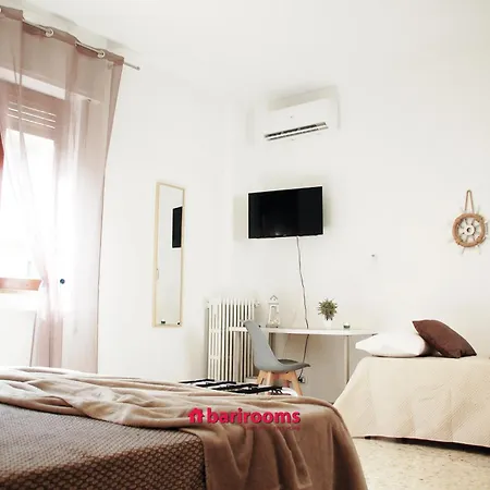 Station Pensión Bari