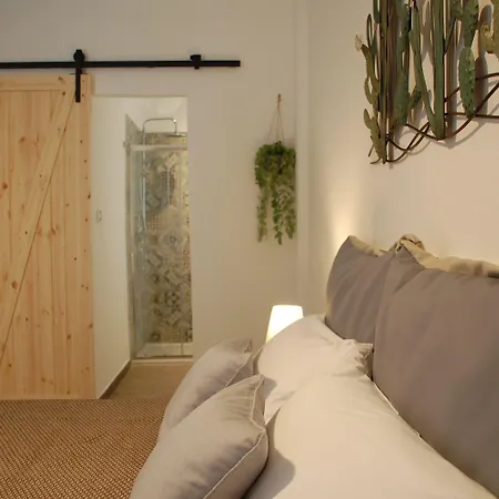 Konukevi Station Bari